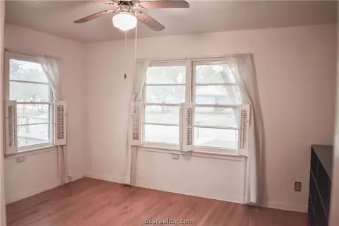 902 North Ave, Bryan, TX 77802 photo 14