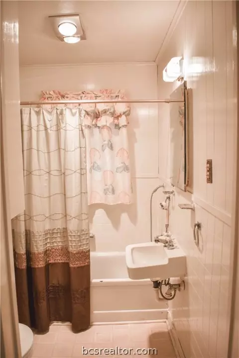902 North Ave, Bryan, TX 77802 photo 22