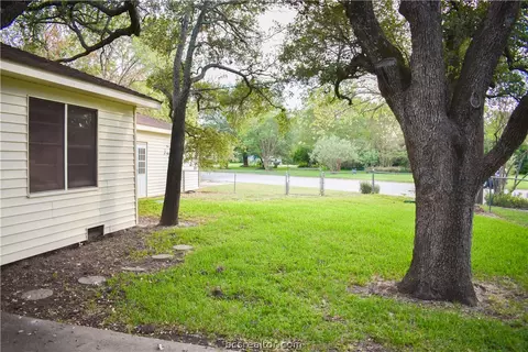 902 North Ave, Bryan, TX 77802 photo 31