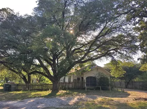 2511 Rountree Dr, Bryan, TX 77801 photo 5