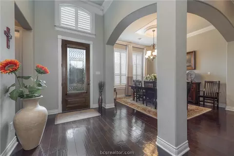 4504 Willowick Dr, Bryan, TX 77802 photo 5