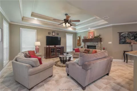 4504 Willowick Dr, Bryan, TX 77802 photo 9