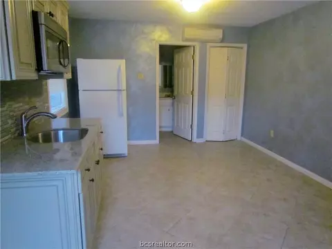 4104 Nagle St, Bryan, TX 77802 photo 20