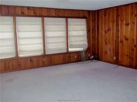 4104 Nagle St, Bryan, TX 77802 photo 3