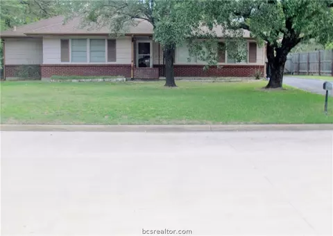 4104 Nagle St, Bryan, TX 77802 photo 1