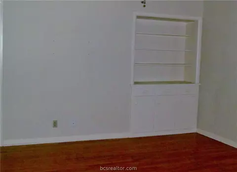 4104 Nagle St, Bryan, TX 77802 photo 11