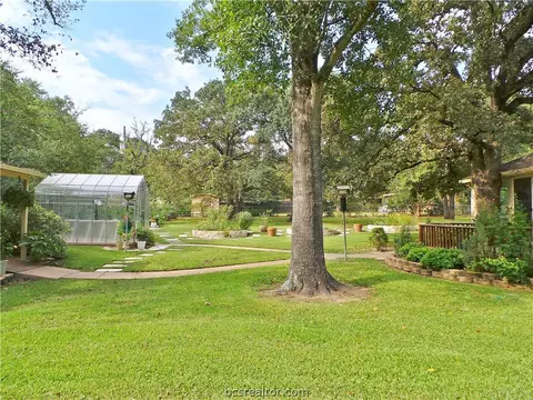 2105 Pantera Dr, Bryan, TX 77807 photo 36