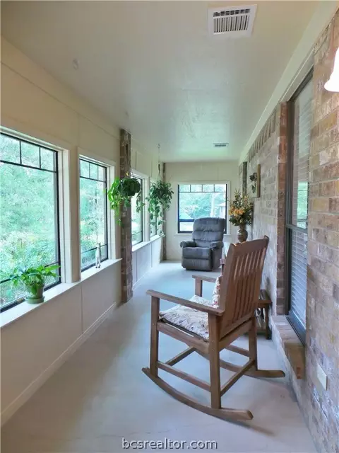 2105 Pantera Dr, Bryan, TX 77807 photo 6