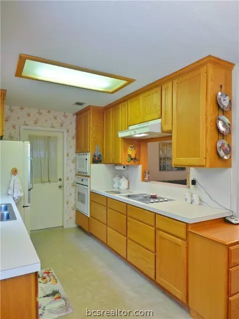 2105 Pantera Dr, Bryan, TX 77807 photo 15
