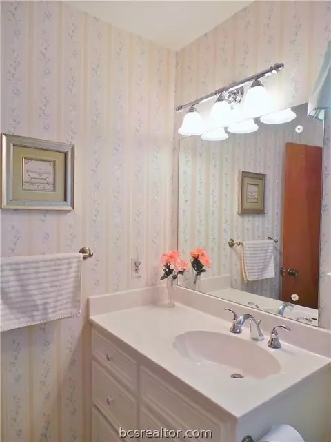 2105 Pantera Dr, Bryan, TX 77807 photo 21