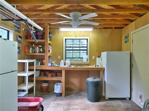 2105 Pantera Dr, Bryan, TX 77807 photo 39