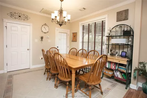 7570 Planters Loop, Bryan, TX 77808 photo 6