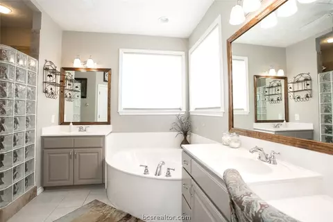 7570 Planters Loop, Bryan, TX 77808 photo 19