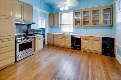 610 E 29th St, Bryan, TX 77803 photo 13
