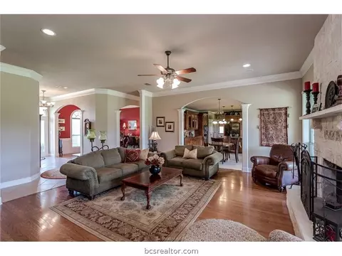 9321 Green Branch Loop, Bryan, TX 77808 photo 6