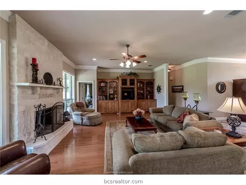 9321 Green Branch Loop, Bryan, TX 77808 photo 5