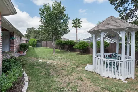 2301 E Mercers Lndg, Bryan, TX 77808 photo 22