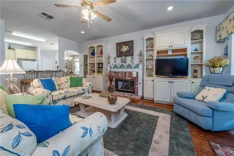 2301 E Mercers Lndg, Bryan, TX 77808 photo 6