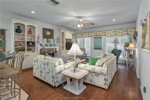 2301 E Mercers Lndg, Bryan, TX 77808 photo 7