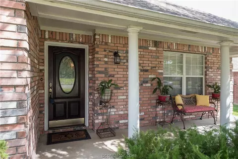 2301 E Mercers Lndg, Bryan, TX 77808 photo 4