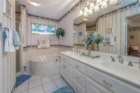 2301 E Mercers Lndg, Bryan, TX 77808 photo 14