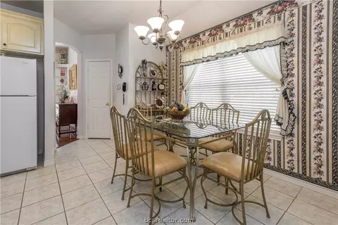2301 E Mercers Lndg, Bryan, TX 77808 photo 9