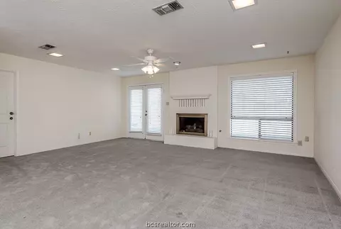 2913 Braeburn, Bryan, TX 77802 photo 3