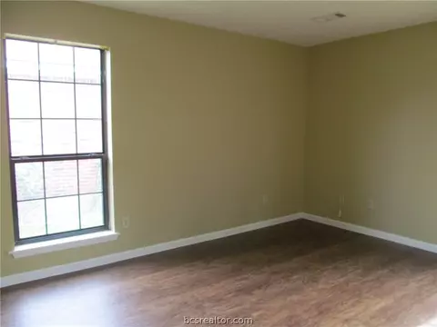 2106 Red River Dr, Bryan, TX 77803 photo 9