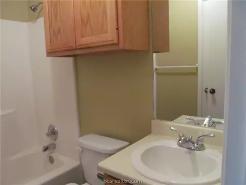 2106 Red River Dr, Bryan, TX 77803 photo 10