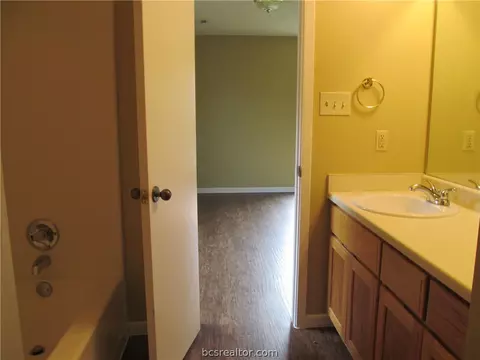 2106 Red River Dr, Bryan, TX 77803 photo 8