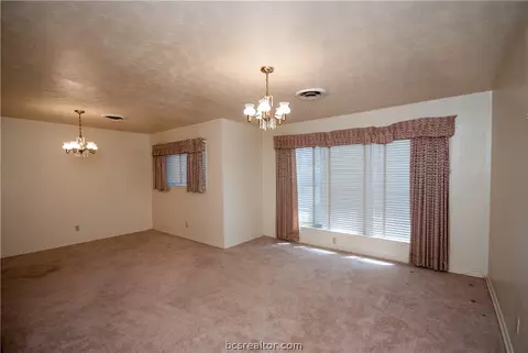904 Mitchell St, Bryan, TX 77802 photo 19