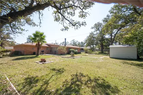 904 Mitchell St, Bryan, TX 77802 photo 3