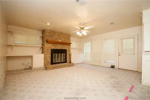 904 Mitchell St, Bryan, TX 77802 photo 12