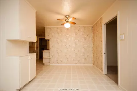 904 Mitchell St, Bryan, TX 77802 photo 8