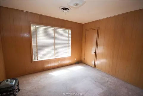 904 Mitchell St, Bryan, TX 77802 photo 6