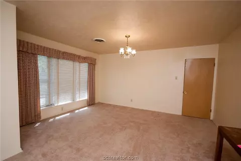904 Mitchell St, Bryan, TX 77802 photo 18