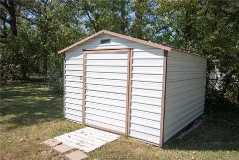 904 Mitchell St, Bryan, TX 77802 photo 25