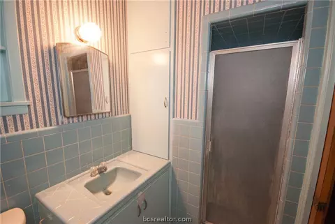 904 Mitchell St, Bryan, TX 77802 photo 4