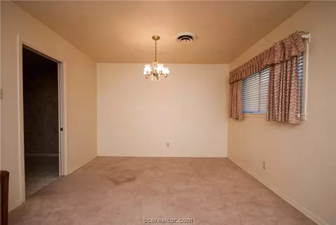 904 Mitchell St, Bryan, TX 77802 photo 9