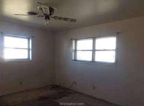 1007 Hall St, Bryan, TX 77803 photo 11