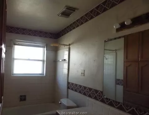 1007 Hall St, Bryan, TX 77803 photo 12