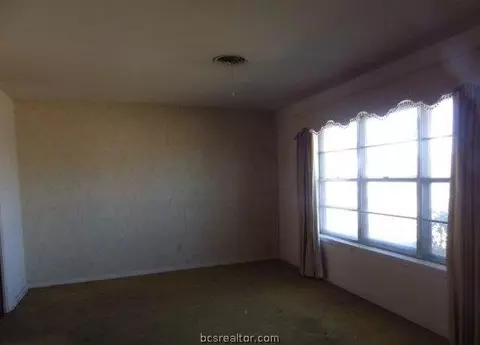 1007 Hall St, Bryan, TX 77803 photo 6