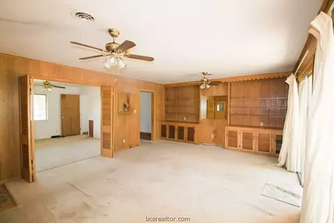 309 Fairway Dr, Bryan, TX 77801 photo 2