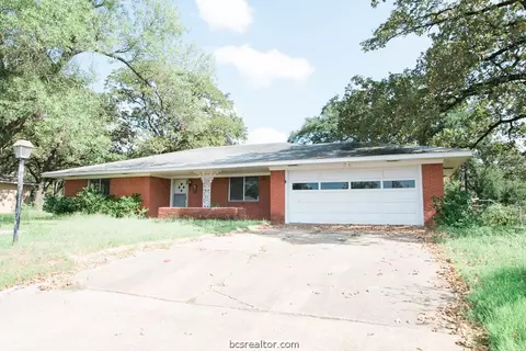 309 Fairway Dr, Bryan, TX 77801 photo 1