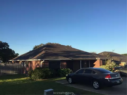 1741 Rock Holw, Bryan, TX 77807 photo 4