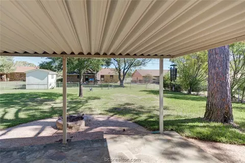 3609 Holly Dr, Bryan, TX 77802 photo 18