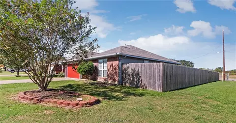 3315 Timberline Dr, Bryan, TX 77803 photo 3
