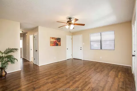 604 Boulevard St, Bryan, TX 77803 photo 3