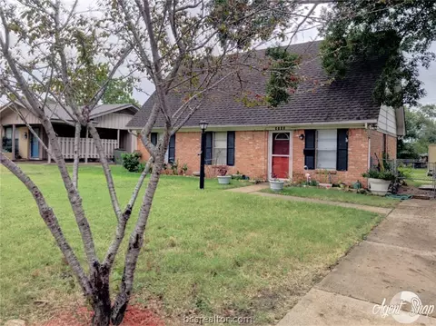 1703 Dillon Ave, Bryan, TX 77803 photo 1