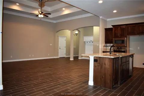 3012 Embers Loop, Bryan, TX 77808 photo 3